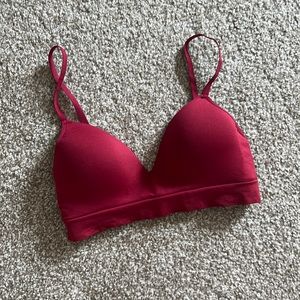 Form Seamless V-Neck Wireless Bra
